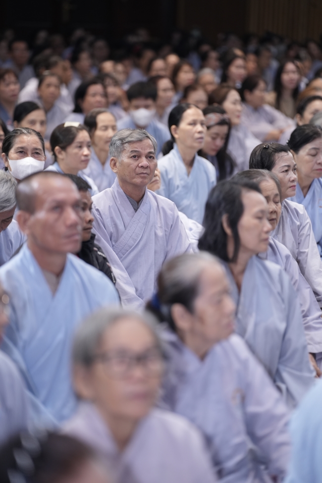 KHÓA TU NIỆM PHẬT MỘT NGÀY.