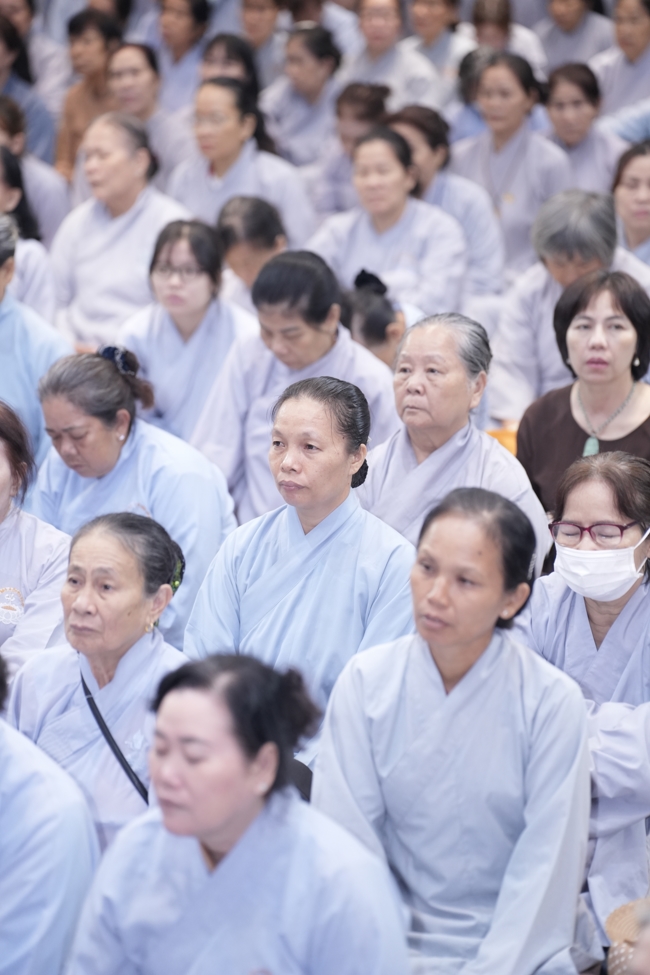 KHÓA TU NIỆM PHẬT MỘT NGÀY.