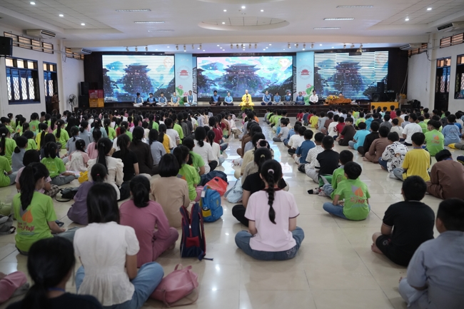 Khoá tu thiếu nhi “Em Về Bên Phật” Lần thứ 74.