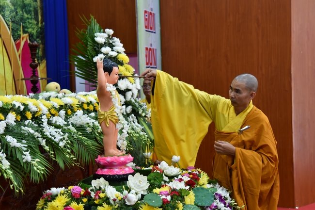 CHÙA ĐĂNG PHÁP (TP. ĐỒNG NAI): KÍNH MỪNG ĐẠI LỄ PHẬT ĐẢN PL.2570-DL.2026.