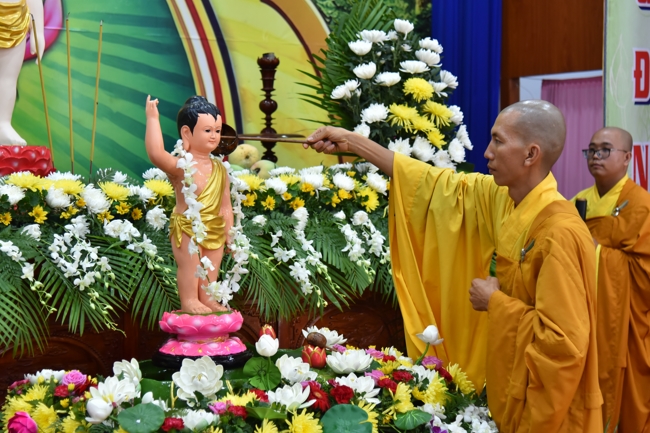 CHÙA ĐĂNG PHÁP (TP. ĐỒNG NAI): KÍNH MỪNG ĐẠI LỄ PHẬT ĐẢN PL.2570-DL.2026.