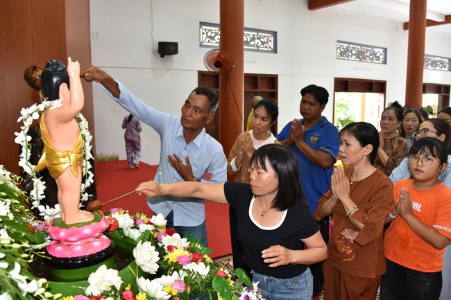 CHÙA ĐĂNG PHÁP (TP. ĐỒNG NAI): KÍNH MỪNG ĐẠI LỄ PHẬT ĐẢN PL.2570-DL.2026.