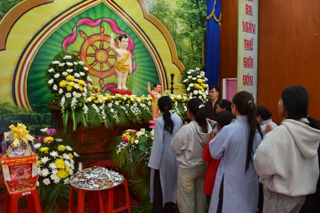 CHÙA ĐĂNG PHÁP (TP. ĐỒNG NAI): KÍNH MỪNG ĐẠI LỄ PHẬT ĐẢN PL.2570-DL.2026.