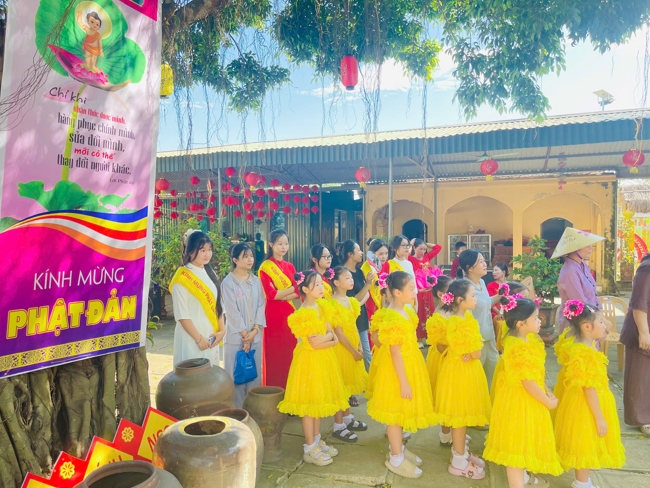 CHÙA ĐỐNG CAO (THANH HÓA): TỔ CHỨC CHƯƠNG TRÌNH ĐẠI LỄ PHẬT ĐẢN PL.2570-DL.2026.