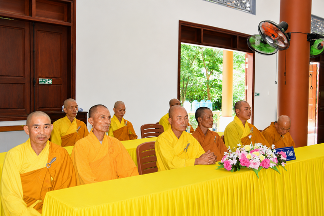 Chương trình từ thiện “Phương tiện nghĩa tình”.