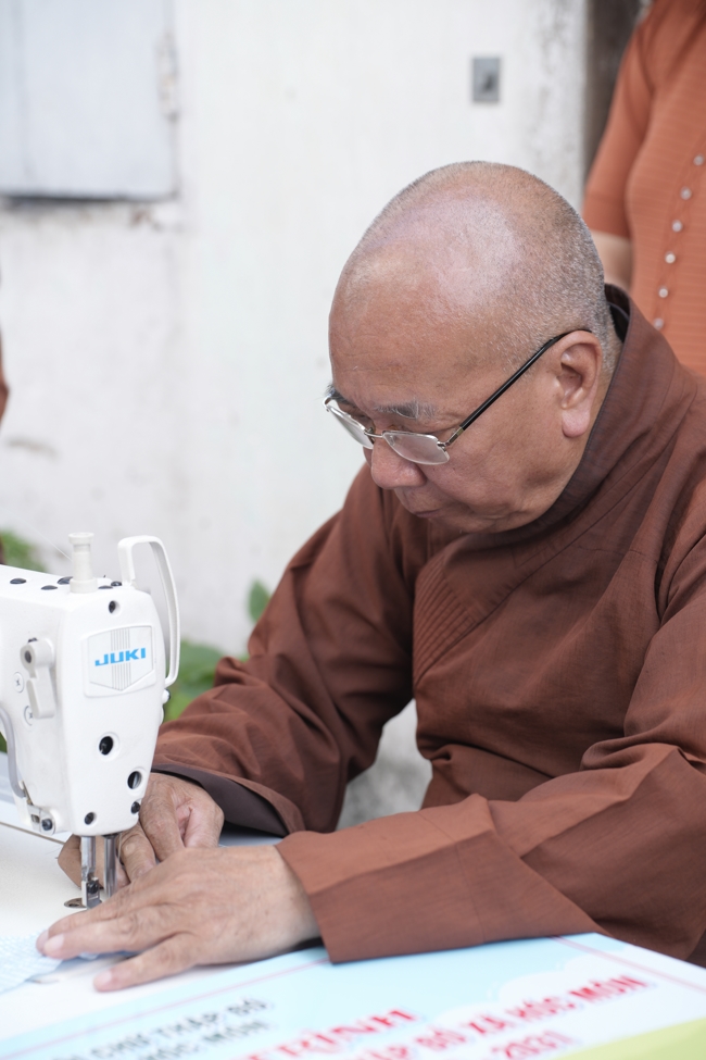 Chương trình từ thiện “Phương tiện nghĩa tình”.