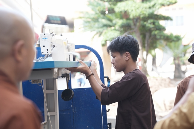 Chương trình từ thiện “Phương tiện nghĩa tình”.