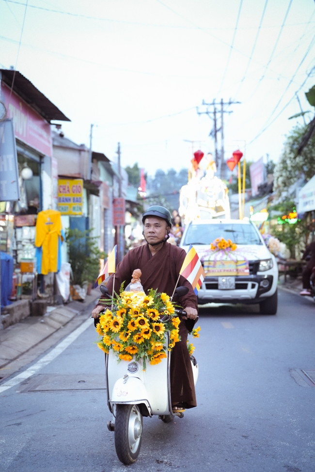Parade with floats celebrating for the Buddha Birthday 2026