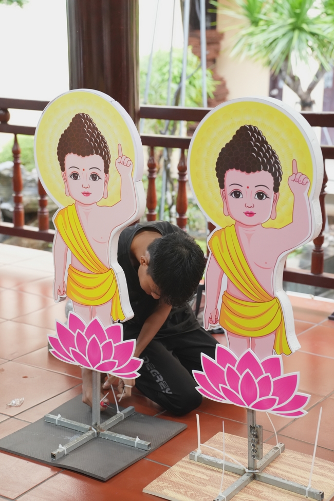 Parade with floats celebrating for the Buddha Birthday 2026