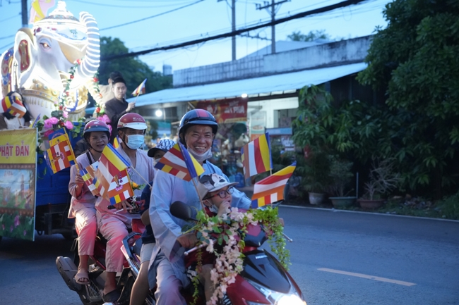 Parade with floats celebrating for the Buddha Birthday 2026