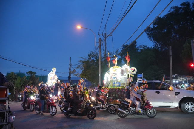 Parade with floats celebrating for the Buddha Birthday 2026