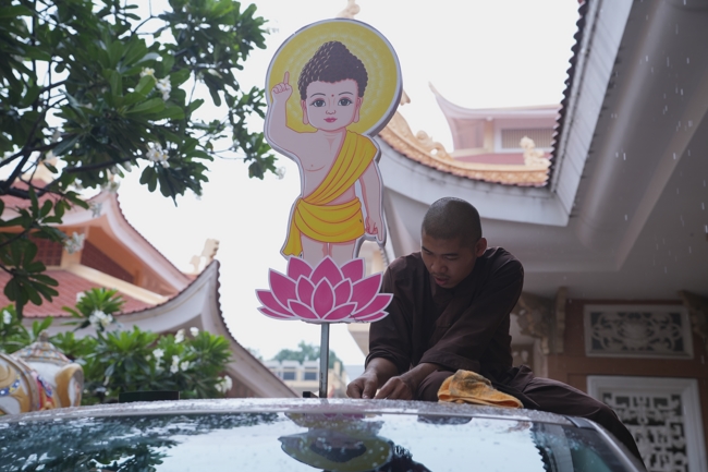 Parade with floats celebrating for the Buddha Birthday 2026