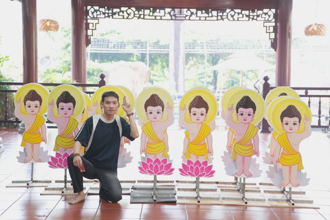 Parade with floats celebrating for the Buddha Birthday 2026