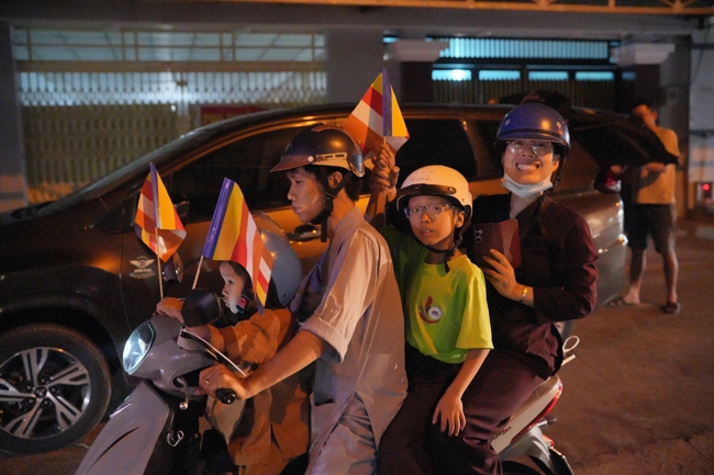 Parade with floats celebrating for the Buddha Birthday 2026