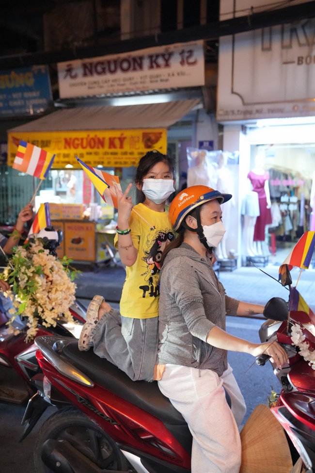 Parade with floats celebrating for the Buddha Birthday 2026