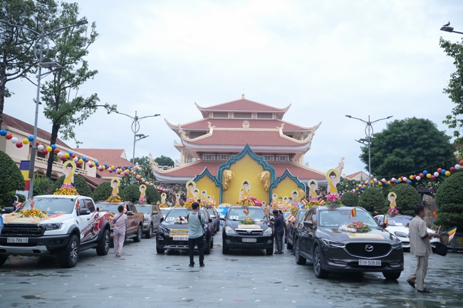 Parade with floats celebrating for the Buddha Birthday 2026