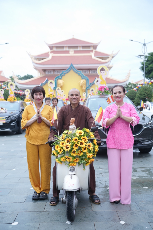 Parade with floats celebrating for the Buddha Birthday 2026