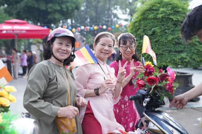 Parade with floats celebrating for the Buddha Birthday 2026