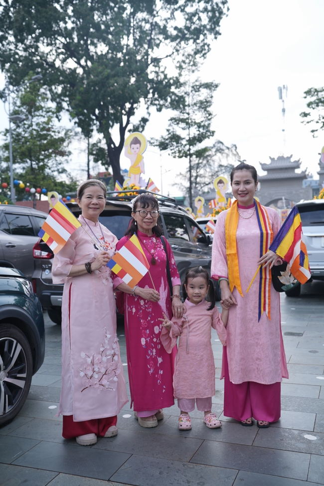 Parade with floats celebrating for the Buddha Birthday 2026