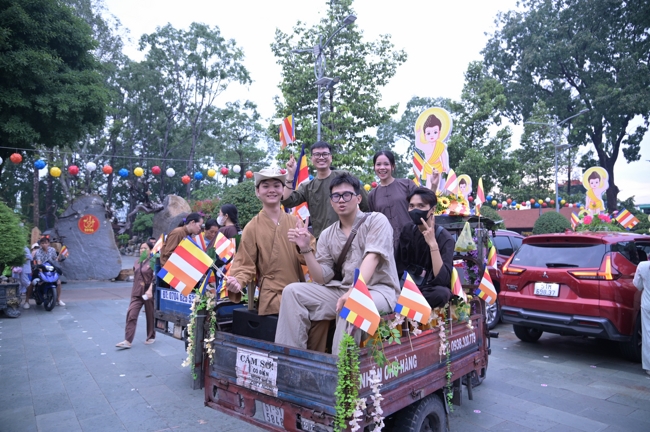 Parade with floats celebrating for the Buddha Birthday 2026