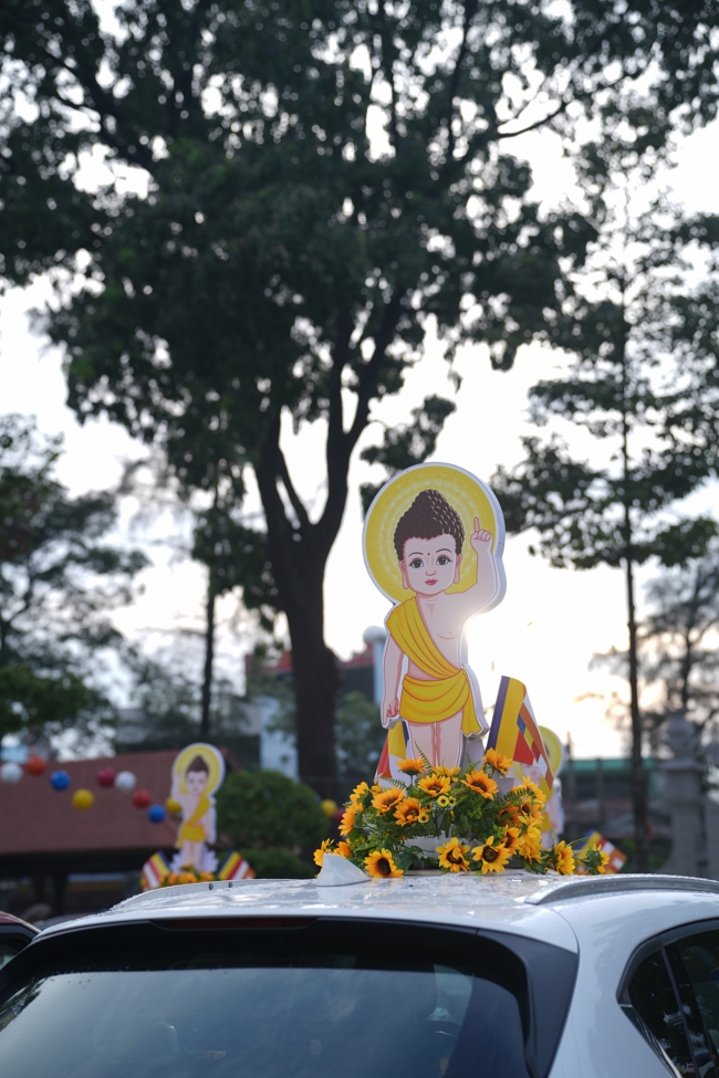Parade with floats celebrating for the Buddha Birthday 2026