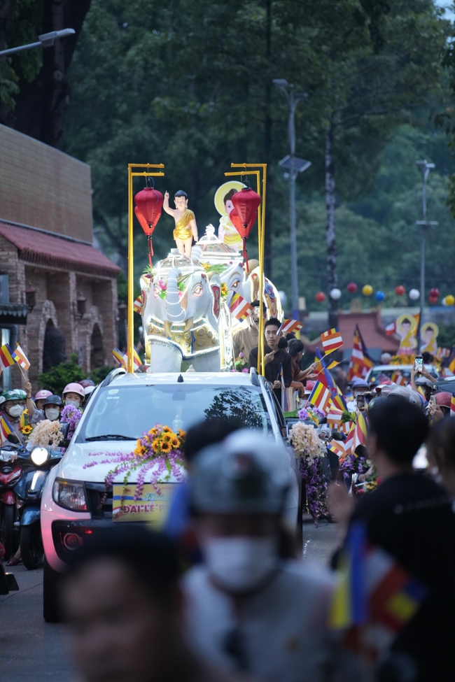 Parade with floats celebrating for the Buddha Birthday 2026