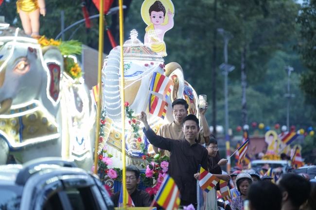Parade with floats celebrating for the Buddha Birthday 2026