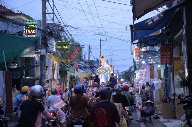 Parade with floats celebrating for the Buddha Birthday 2026