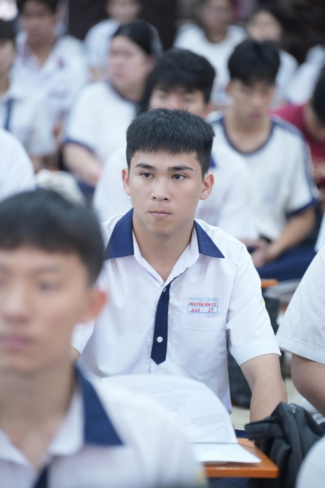 Lễ cầu nguyện mùa thi năm học 2026 | Chùa Hoằng Pháp.