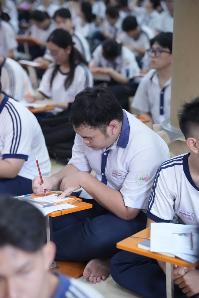 Lễ cầu nguyện mùa thi năm học 2026 | Chùa Hoằng Pháp.