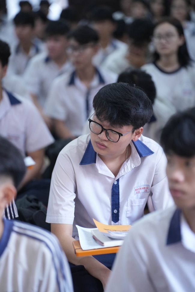 Lễ cầu nguyện mùa thi năm học 2026 | Chùa Hoằng Pháp.