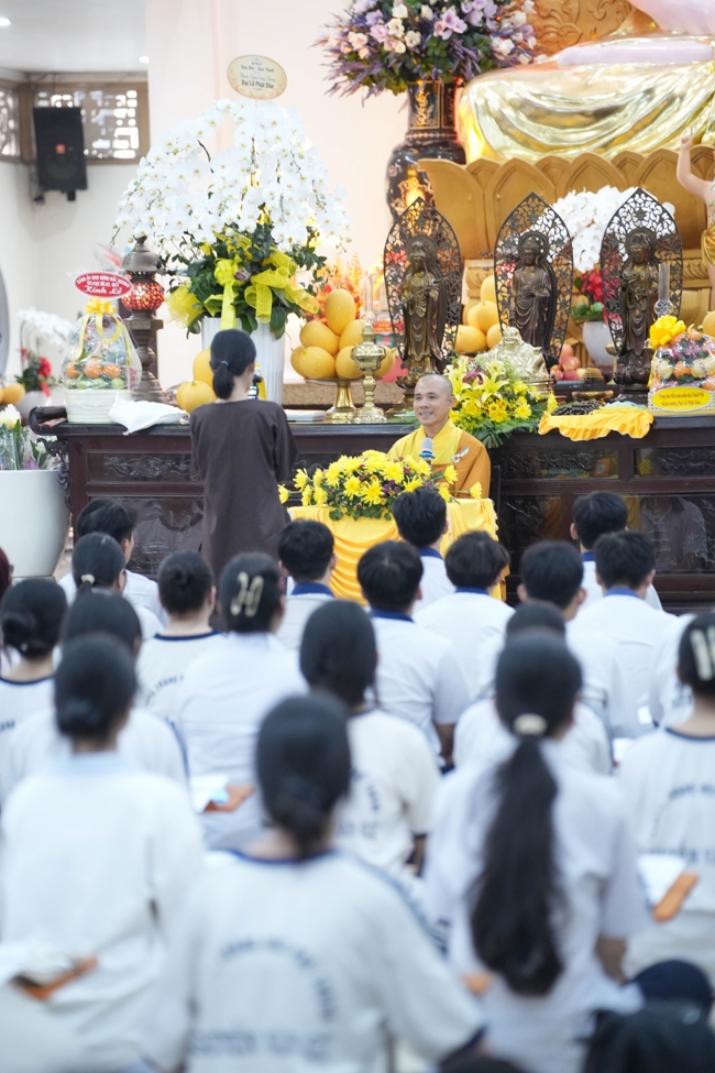 Lễ cầu nguyện mùa thi năm học 2026 | Chùa Hoằng Pháp.