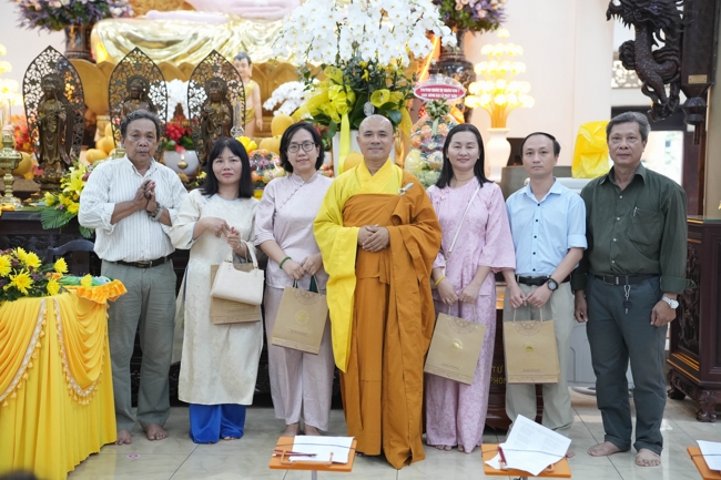 Lễ cầu nguyện mùa thi năm học 2026 | Chùa Hoằng Pháp.