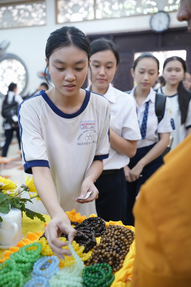Lễ cầu nguyện mùa thi năm học 2026 | Chùa Hoằng Pháp.