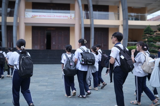 Lễ cầu nguyện mùa thi năm học 2026 | Chùa Hoằng Pháp.