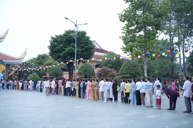 LỄ SÁM HỐI - CHÙA HOẰNG PHÁP.