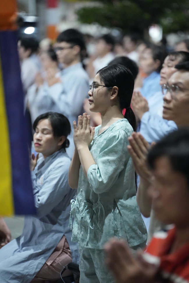 LỄ SÁM HỐI - CHÙA HOẰNG PHÁP.