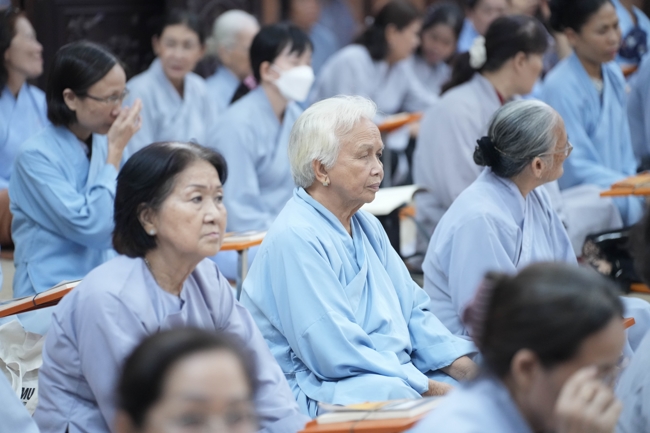 LỄ SÁM HỐI - CHÙA HOẰNG PHÁP.