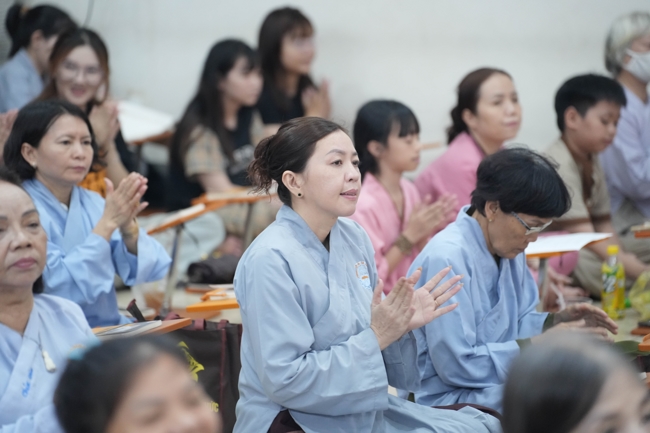 LỄ SÁM HỐI - CHÙA HOẰNG PHÁP.