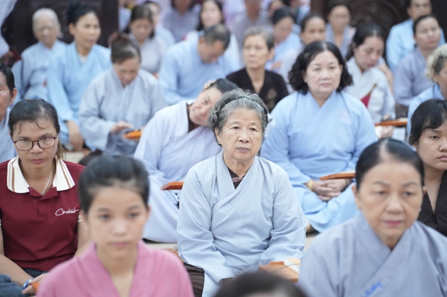 LỄ SÁM HỐI - CHÙA HOẰNG PHÁP.