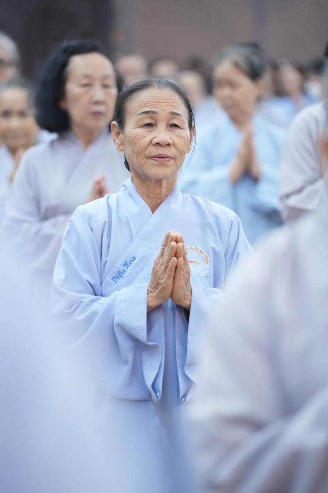 LỄ SÁM HỐI - CHÙA HOẰNG PHÁP.