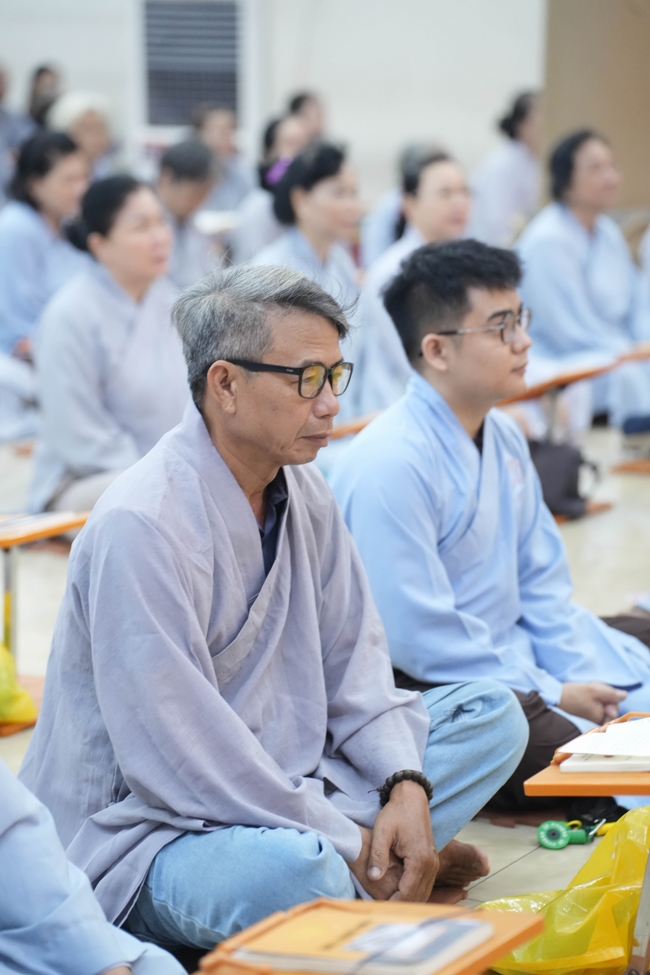 LỄ SÁM HỐI - CHÙA HOẰNG PHÁP.