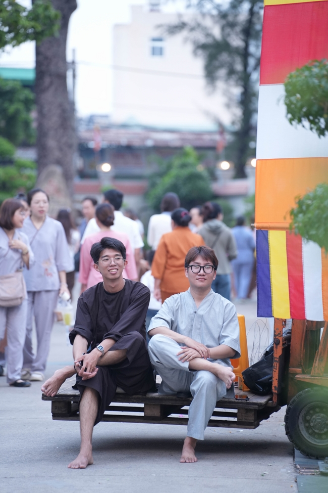 LỄ SÁM HỐI - CHÙA HOẰNG PHÁP.
