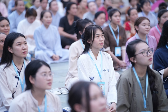 LỄ SÁM HỐI - CHÙA HOẰNG PHÁP.