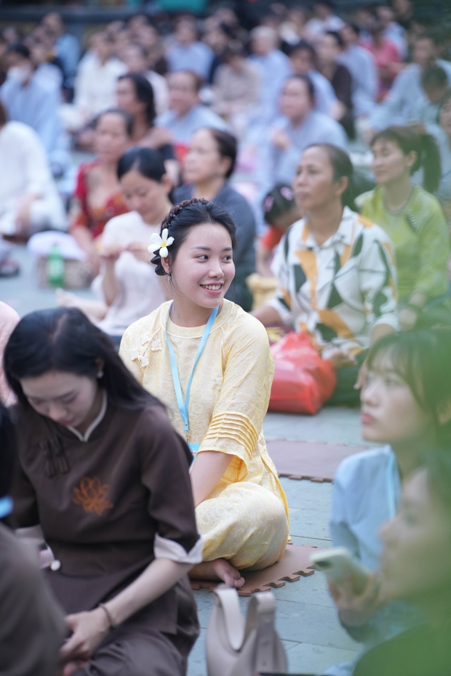 LỄ SÁM HỐI - CHÙA HOẰNG PHÁP.
