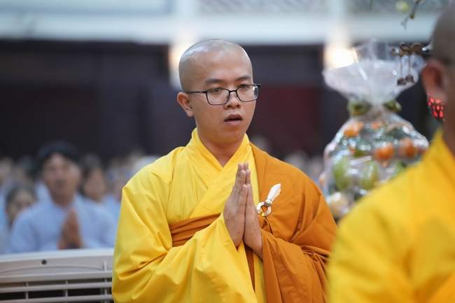 LỄ SÁM HỐI - CHÙA HOẰNG PHÁP.
