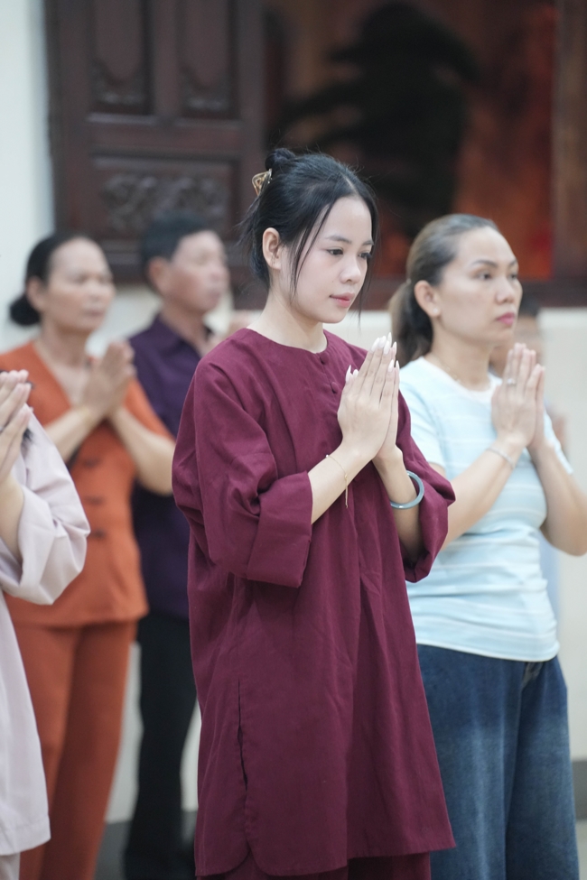 LỄ SÁM HỐI - CHÙA HOẰNG PHÁP.