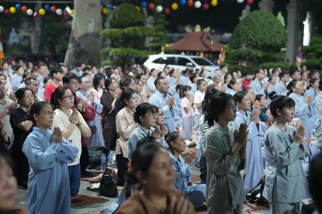 LỄ SÁM HỐI - CHÙA HOẰNG PHÁP.
