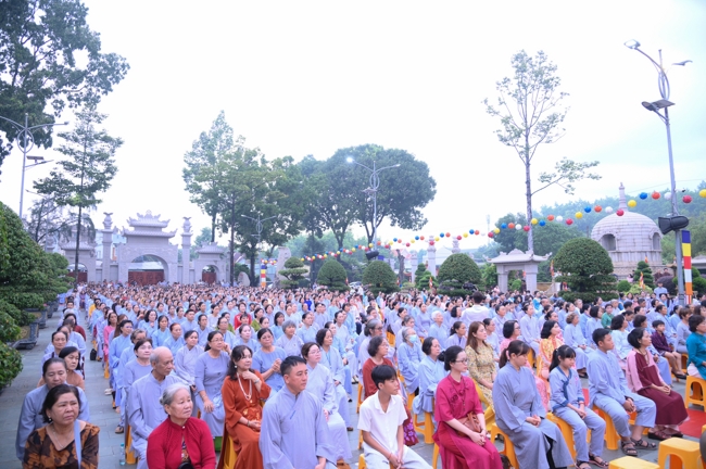 ĐẠI LỄ PHẬT ĐẢN PL.2570-DL.2026 | CHÙA HOẰNG PHÁP.