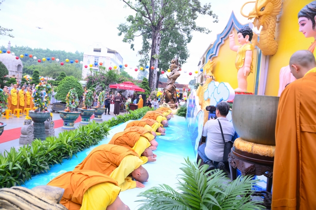 ĐẠI LỄ PHẬT ĐẢN PL.2570-DL.2026 | CHÙA HOẰNG PHÁP.